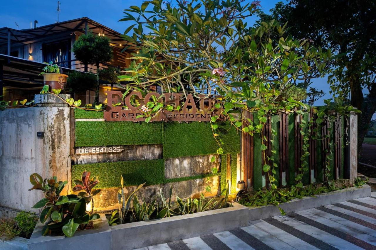 Eco Haus Garden Residential Villa Джохор Бахру Екстериор снимка
