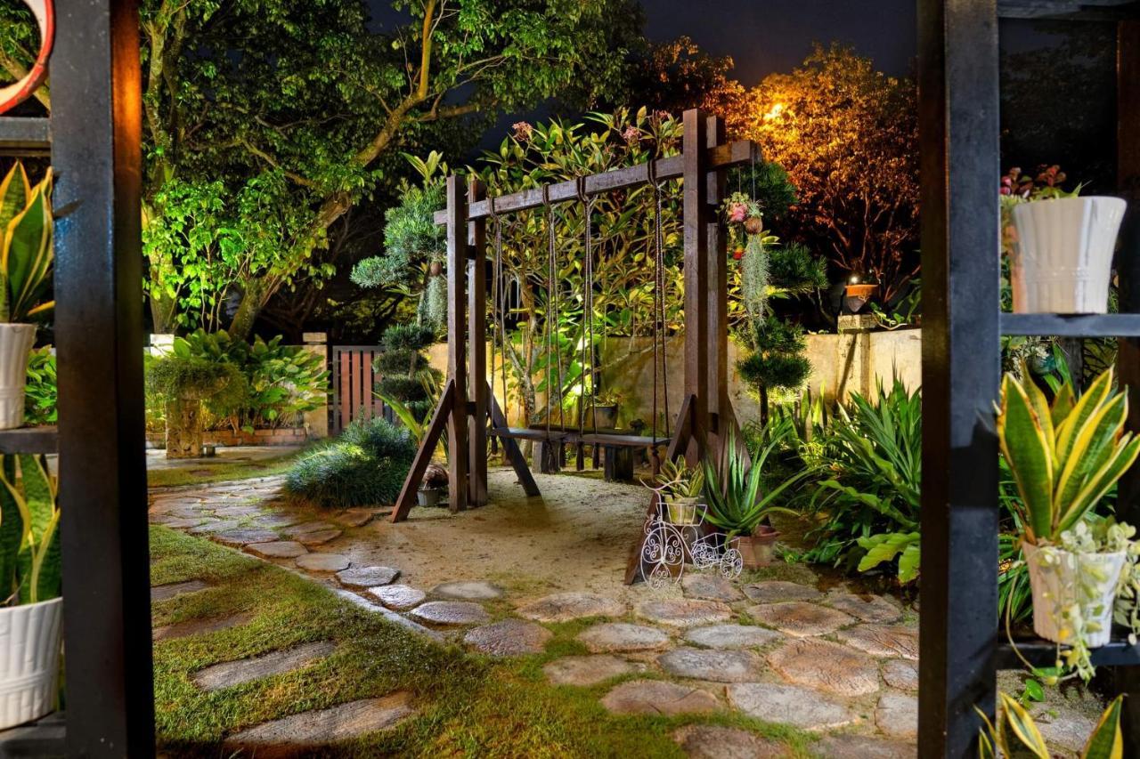 Eco Haus Garden Residential Villa Джохор Бахру Екстериор снимка